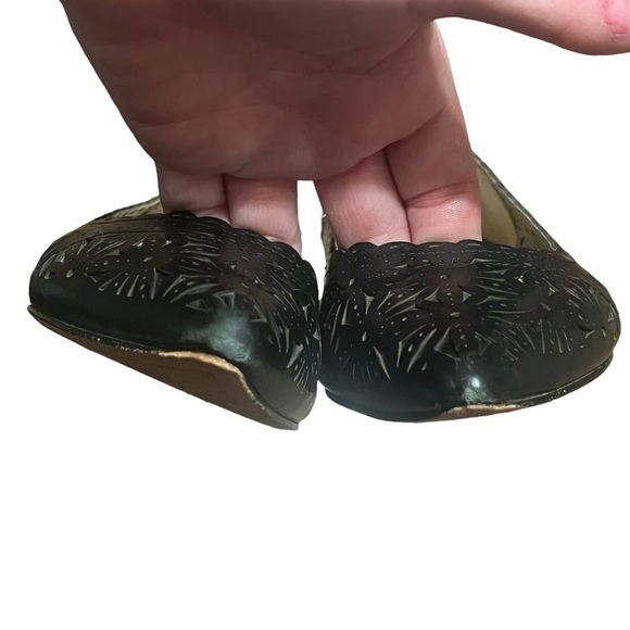 Carolinna Espinosa black perforated leather pointed toe ballet flat - Picture 7 of 7